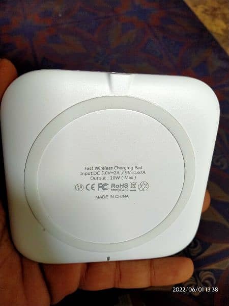 Imported Mobile Fast Wireless Charger 4