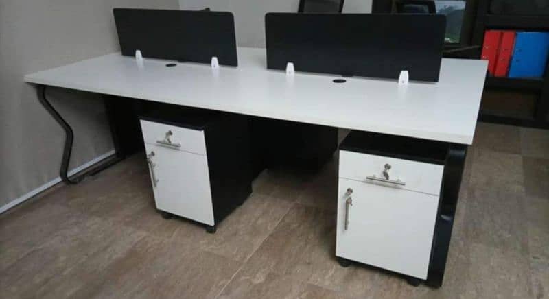 Brand New Workstation Office Furniture Avl In Discounted Rates 3