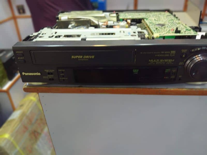 OLD IS GOLD. Vcr, VHS+DVD Combo and HDD DVD RECORDER available 5