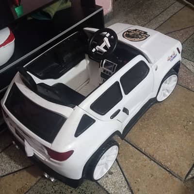 new car battery charging available