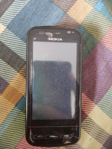 Nokia C6 8