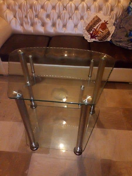 glass mirror table 3 glass mirror sofa table only condition very good 4