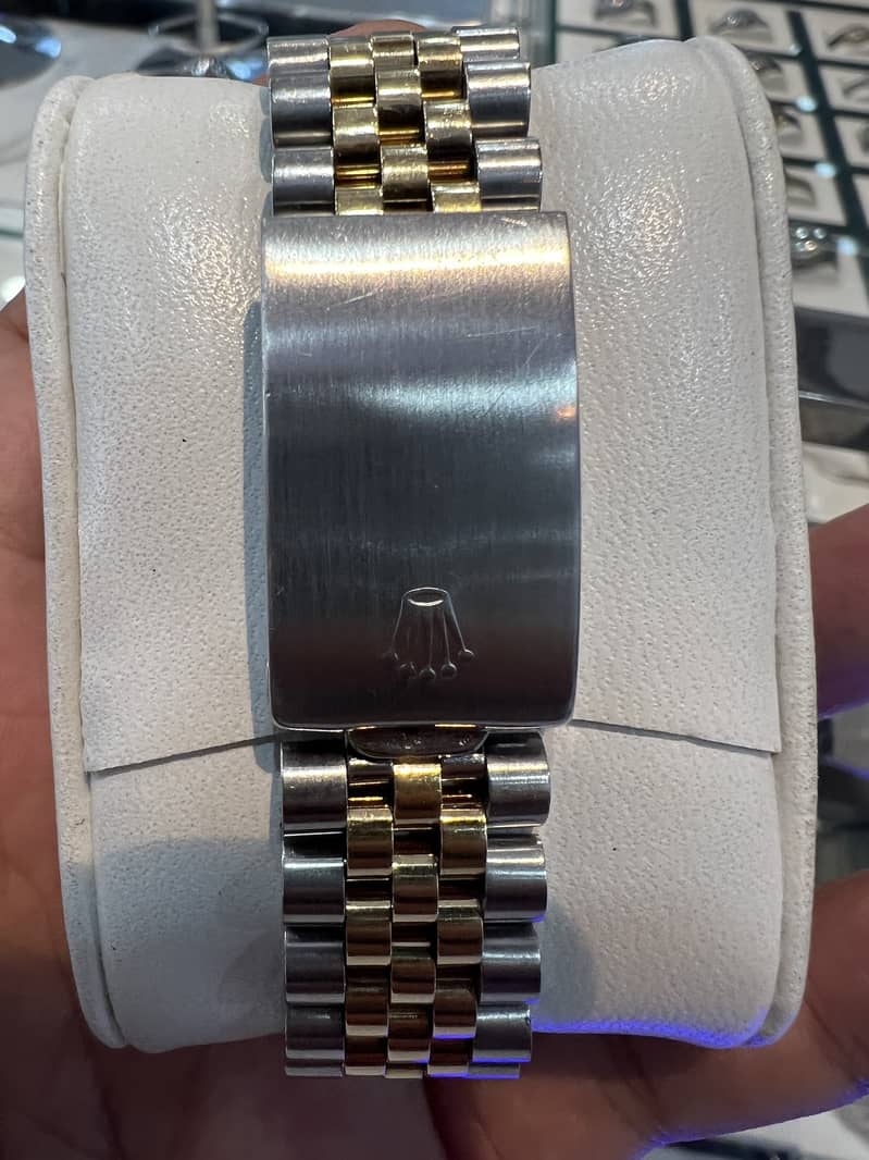 Trust Name In Swiss Brands BUYER Original Rolex Omege Cartier Watches 3