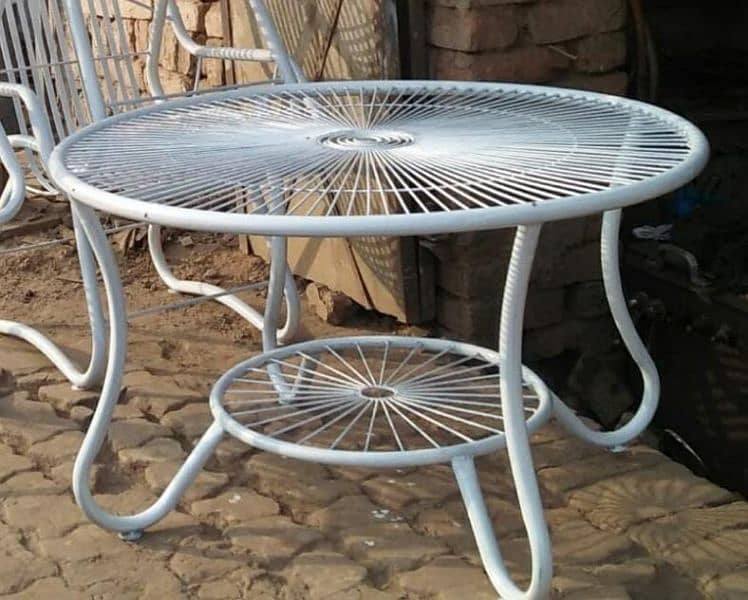 Manufacturer of Garden and lawn Chair's/ chairs/ Iron Steel Chair 1