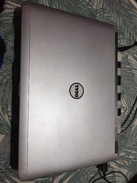 Dell latitude E6440  Core i5 4th gen 500gb hdd 4gb ram 2