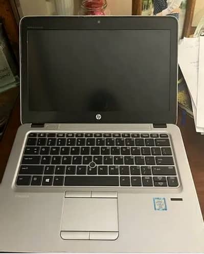 separate Room available  for working women or female students