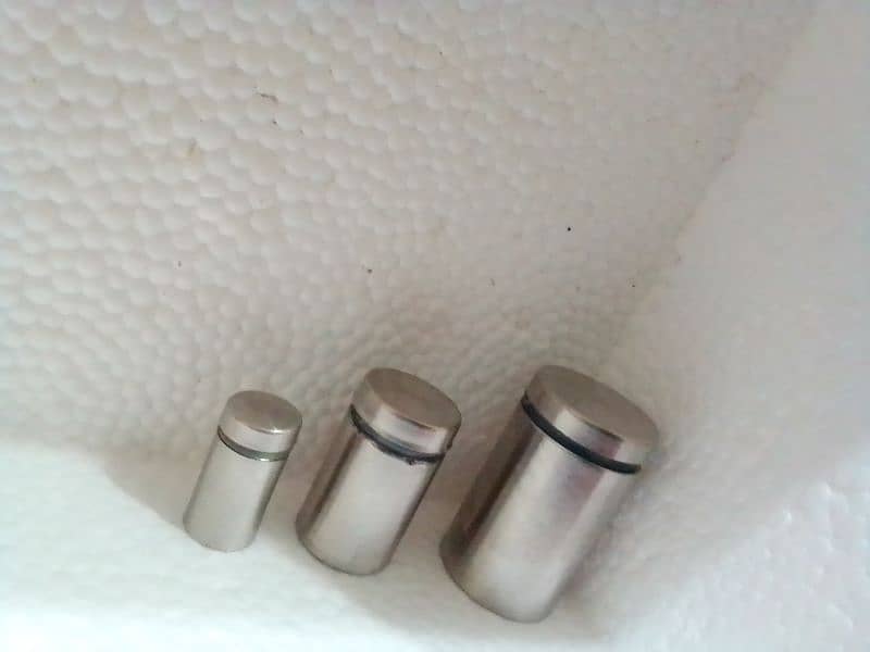 spacer for mirrors and acrylic frames 1