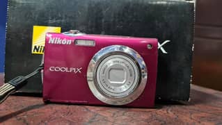 Nikon coolpix digital camera high resolution