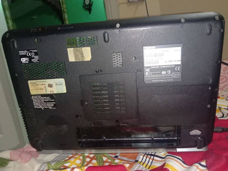 Laptop Toshiba Satellite A505 6