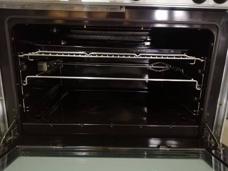 Tecnogas cooking range Italian made. 18