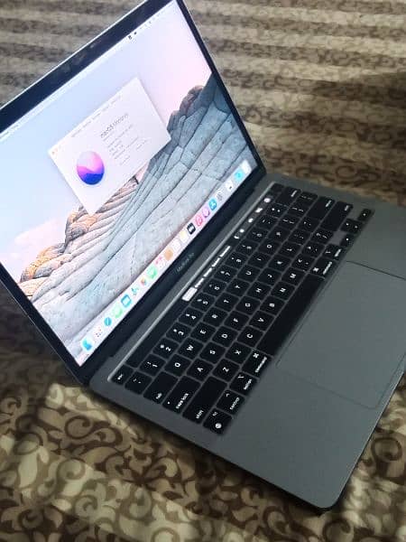 Macbook pro m1 13inch 4