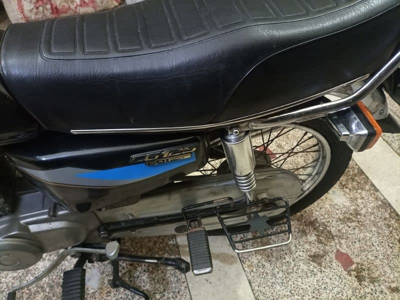 HONDA 125 MODEL 1997 . SIALKOT NUMBER 2