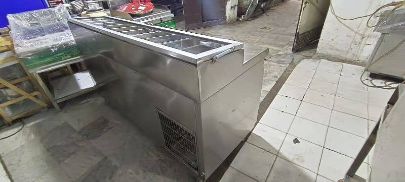 pizza make prap table for dressing we hve pizza oven,deep fryer, table 2