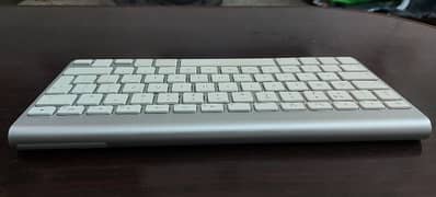 Apple, Dell Bluetooth Mouse, Logitech,  Acer, M S wireless KB & Mouse