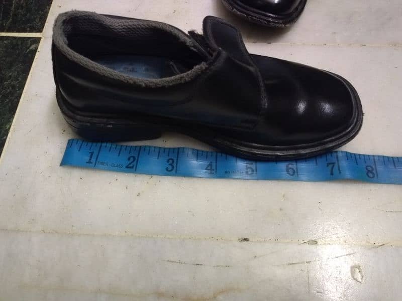 kids school shoes for sell 0
