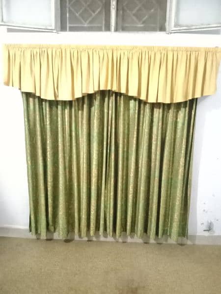 Good curtains available 0