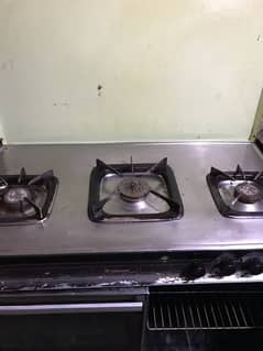 cooking range in good condition all barnal working
