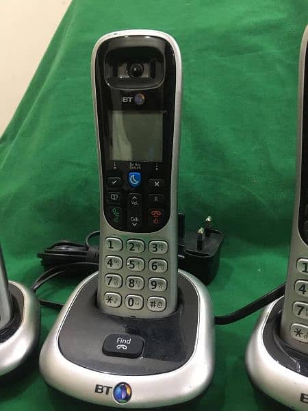 trio cordless phone with wireless intercom 4