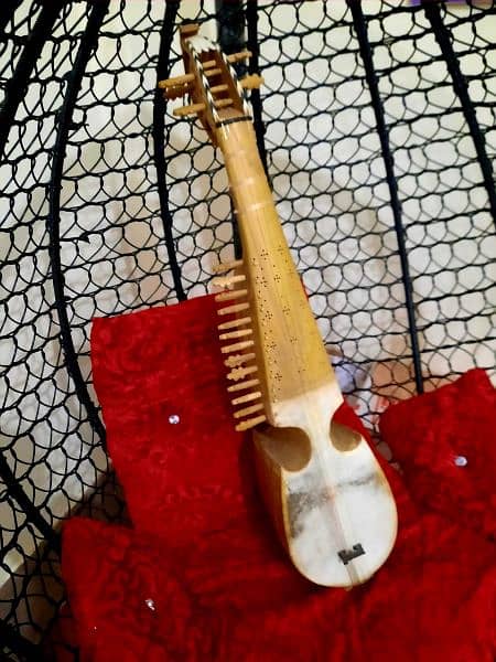 perfect rabab standard size with pick 5