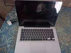 Apple MacBook pro, core i5. SSD 128GB. Ram 4GB. with original charger