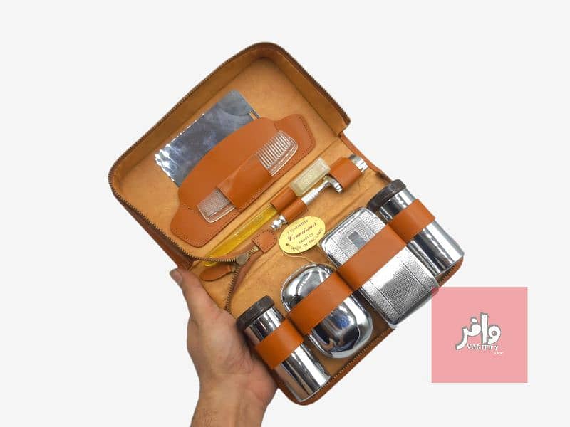 1950's Vintage Traveling Grooming Set (Made In England) 2