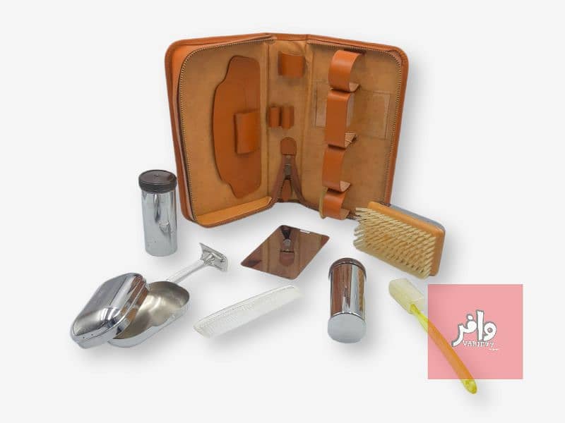 1950's Vintage Traveling Grooming Set (Made In England) 1