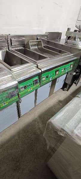 deep fryer havy made 2 year garanty automatic we hve pizza oven models 6