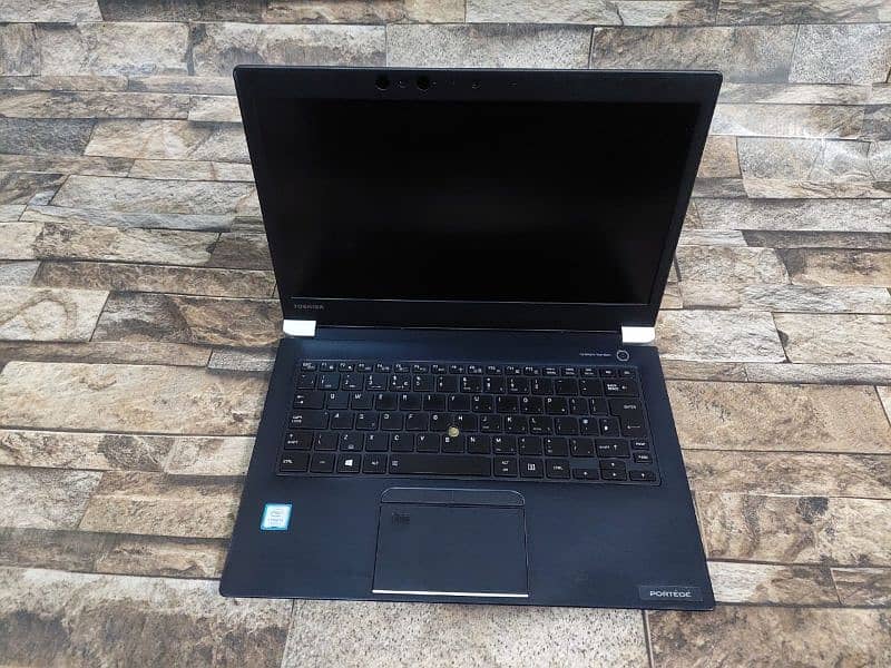 Toshiba Portege X30-D Intel Core i5-7600U @ 2.80 GHz / Laptop for sale 0