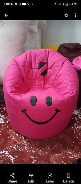 BEAN BAGS - SMILEY 3