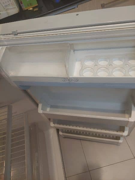 LG no frost fridge and freezer 7