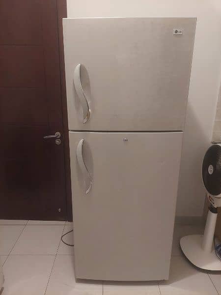 LG no frost fridge and freezer 16