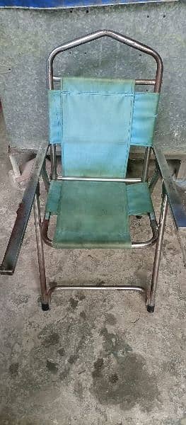 folding chair in metal 2