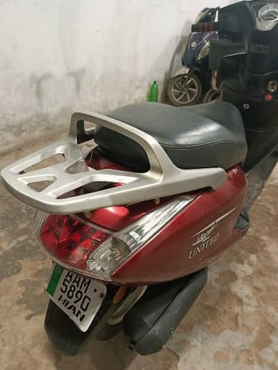 United 100cc scooty 4 stroke fully automatic 2
