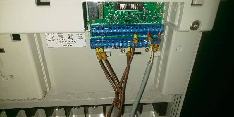 Junior Electronics Technition required 1