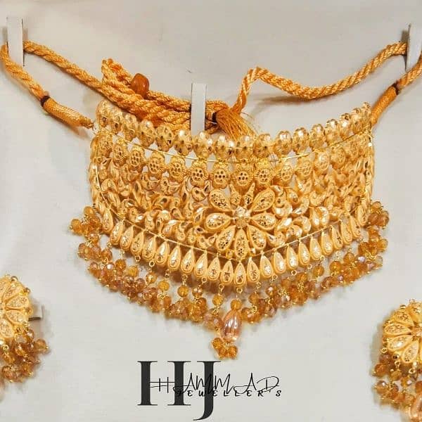 Collar Set In Gold 0