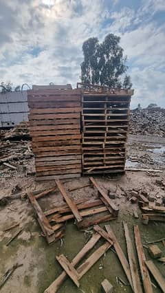 43inch  x 43 inch pallets bulk quantity