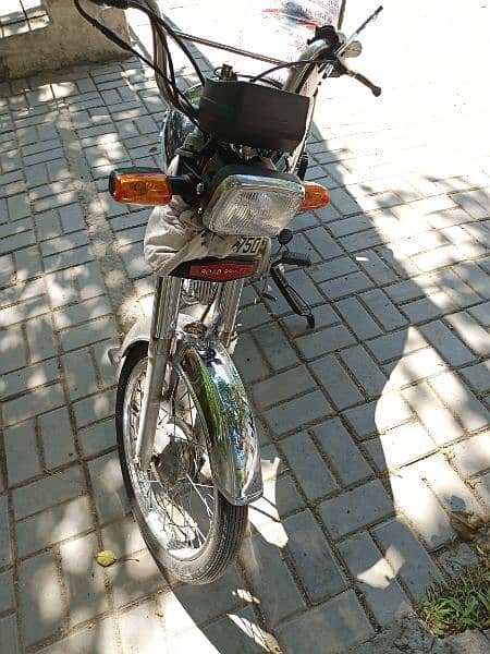 Urgent Sale one hand use bike and Good condition 2