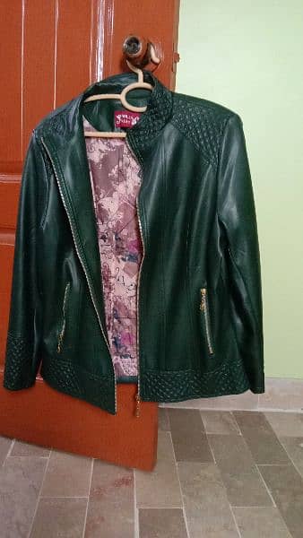 green leather stylish jacket for ladies 1