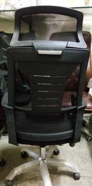 Office Table | Executive Tables | Chairs | Boss Chairs 9