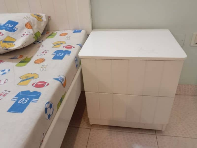 kids bed ( urgent sale) 5