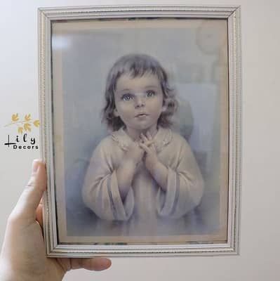 1 White Photoframe