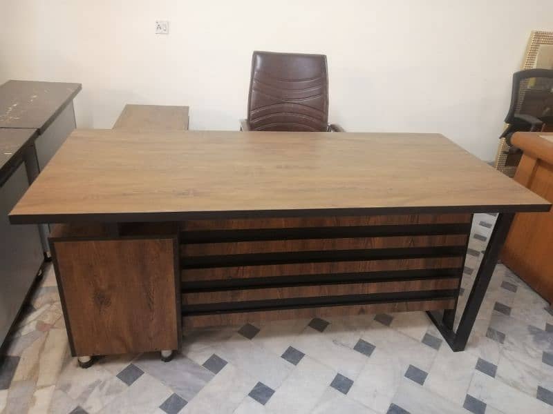 executive office tables 16