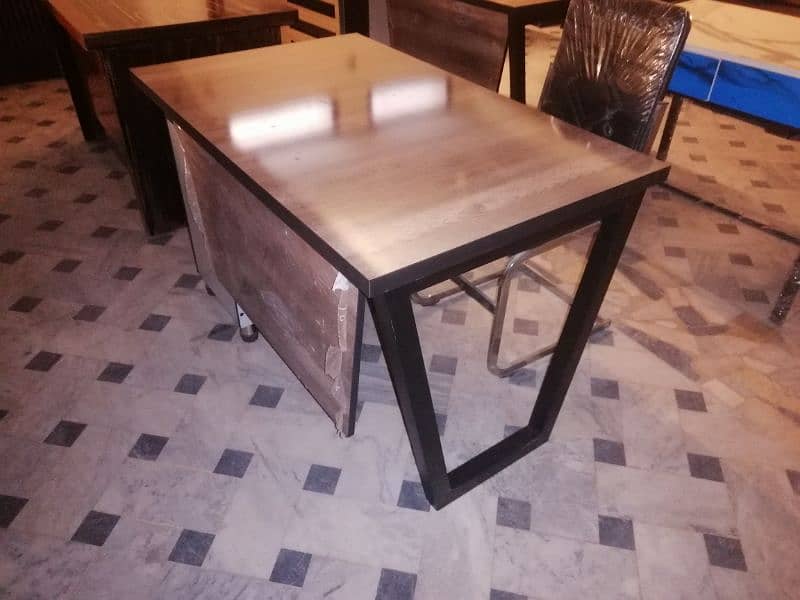 Office table executive with side rack 11