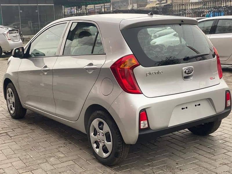 Kia Picanto Automatic 2022 Zero Meter Silver 2