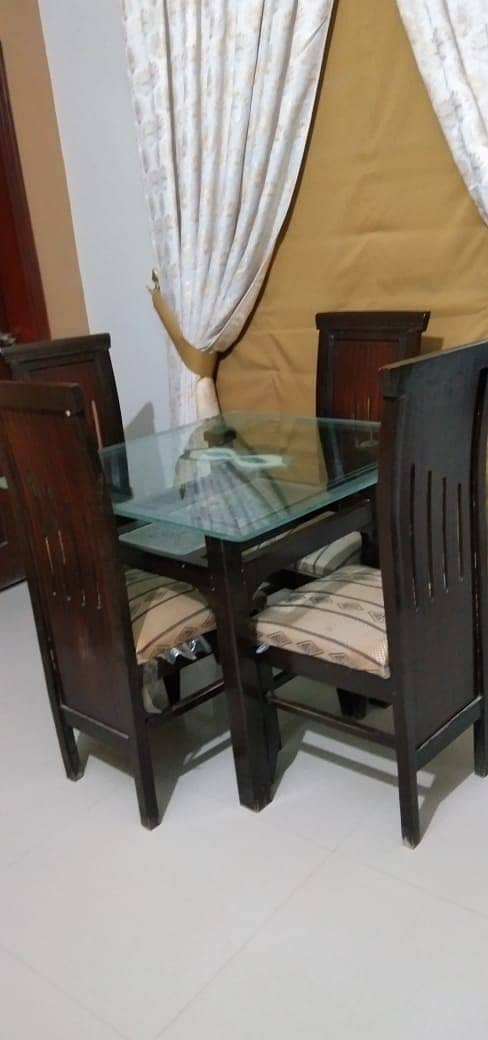 Dinning Table with 4 chairs 2