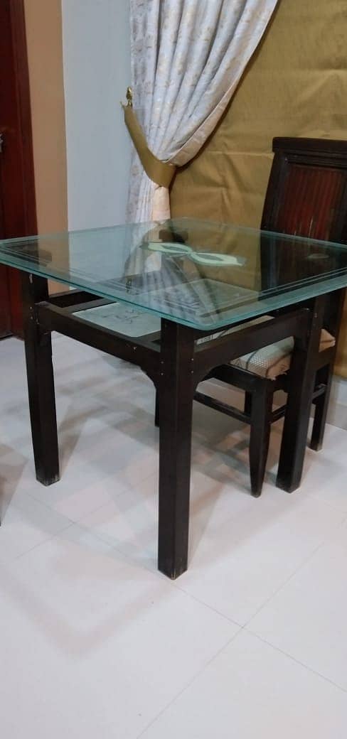 Dinning Table with 4 chairs 3