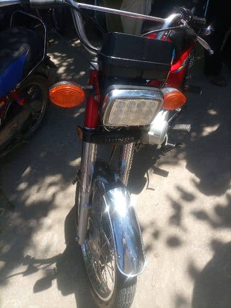 Honda CG 125 6