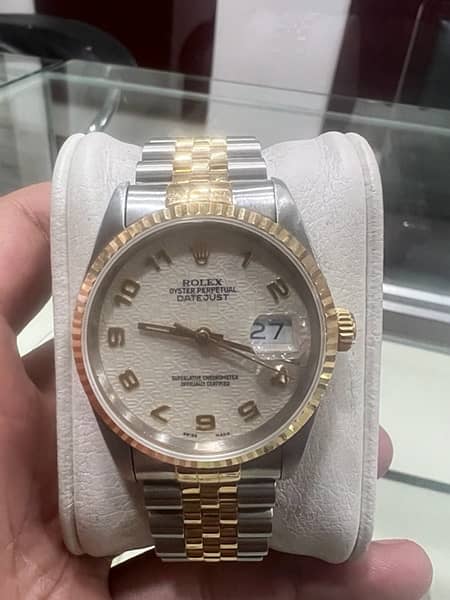 We BUYING NEW  USED Original Watches Rolex Omega Cartier Chopard RM PP 5