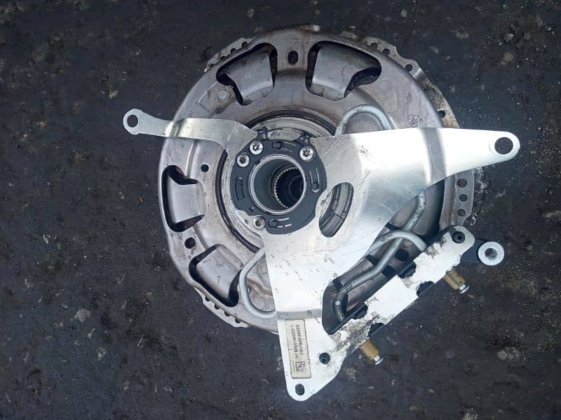 Honda vezel clutch new and use available 1