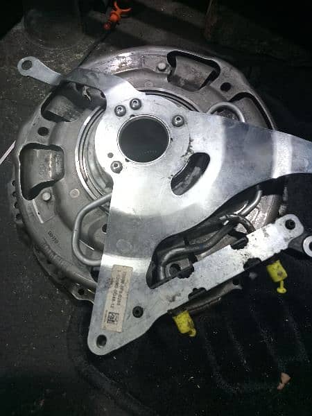 Honda vezel clutch new and use available 2